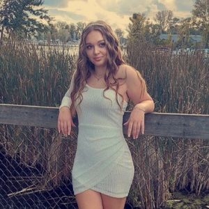 Meet your Posher, Mia